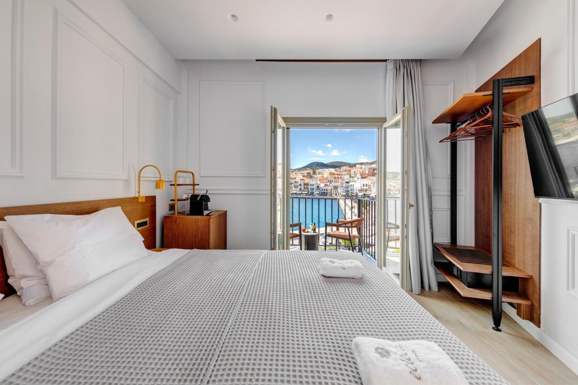 مبيت وإفطار إرموبولّي Eclectic Syros المظهر الخارجي الصورة