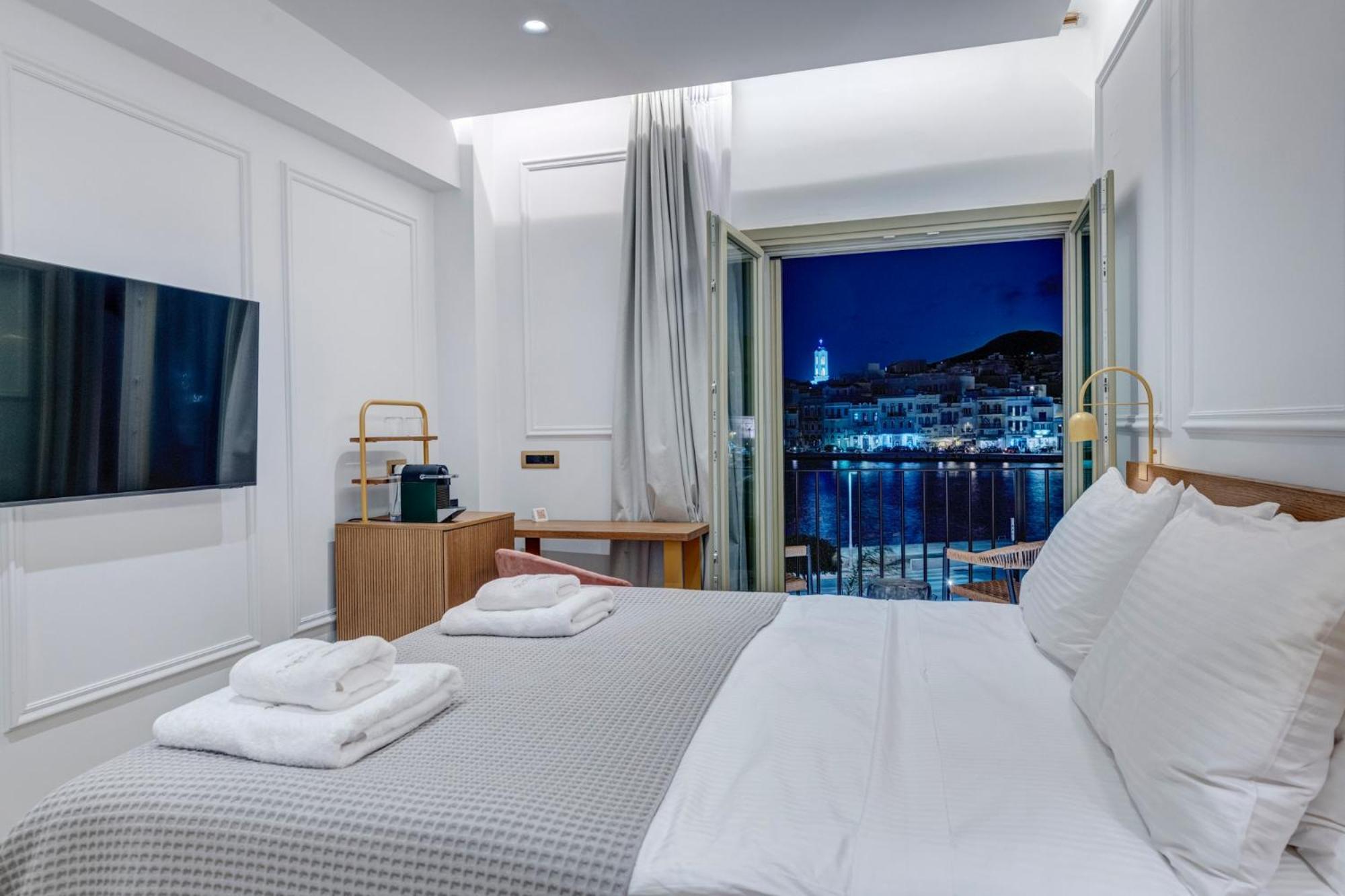 مبيت وإفطار إرموبولّي Eclectic Syros المظهر الخارجي الصورة