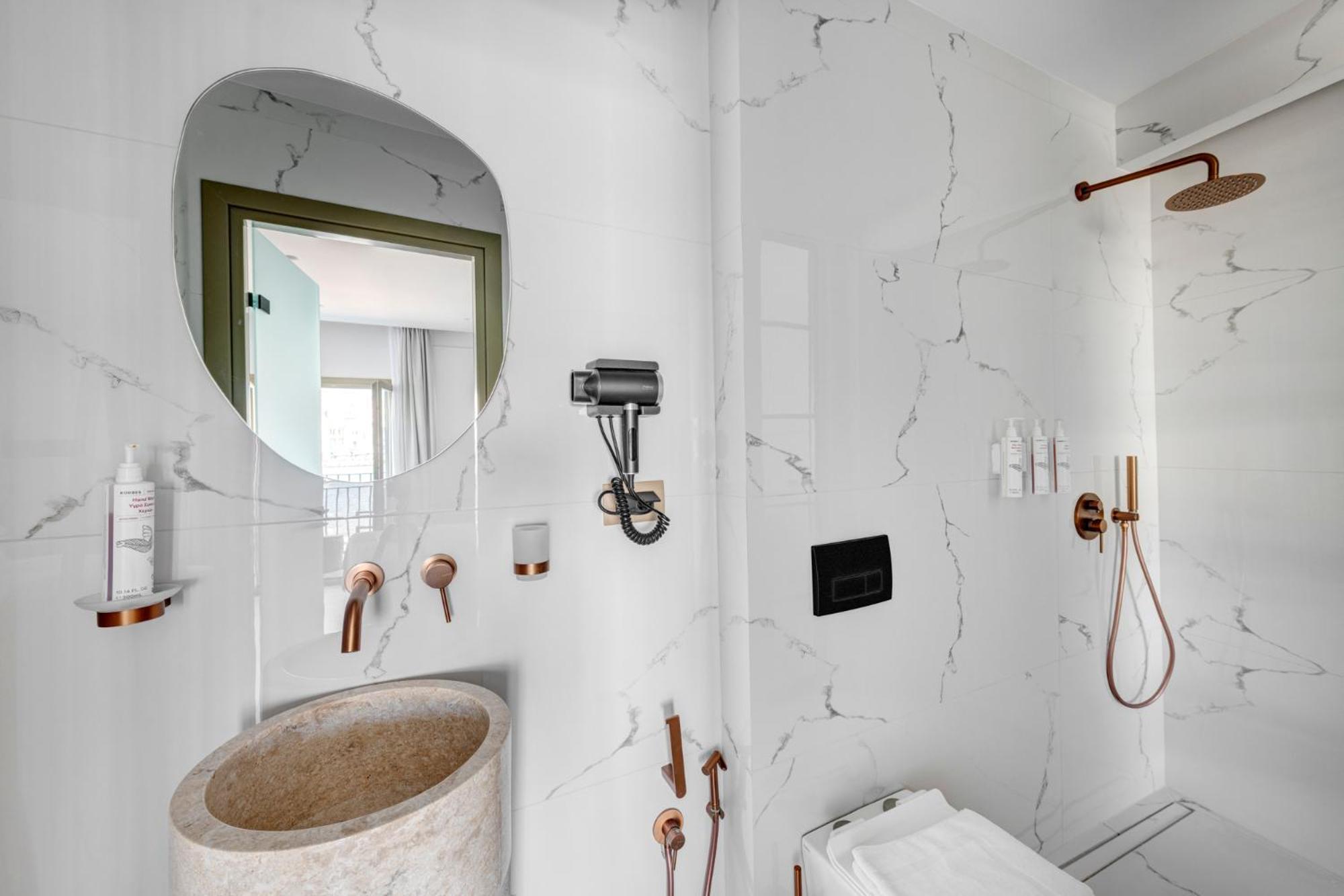 مبيت وإفطار إرموبولّي Eclectic Syros المظهر الخارجي الصورة