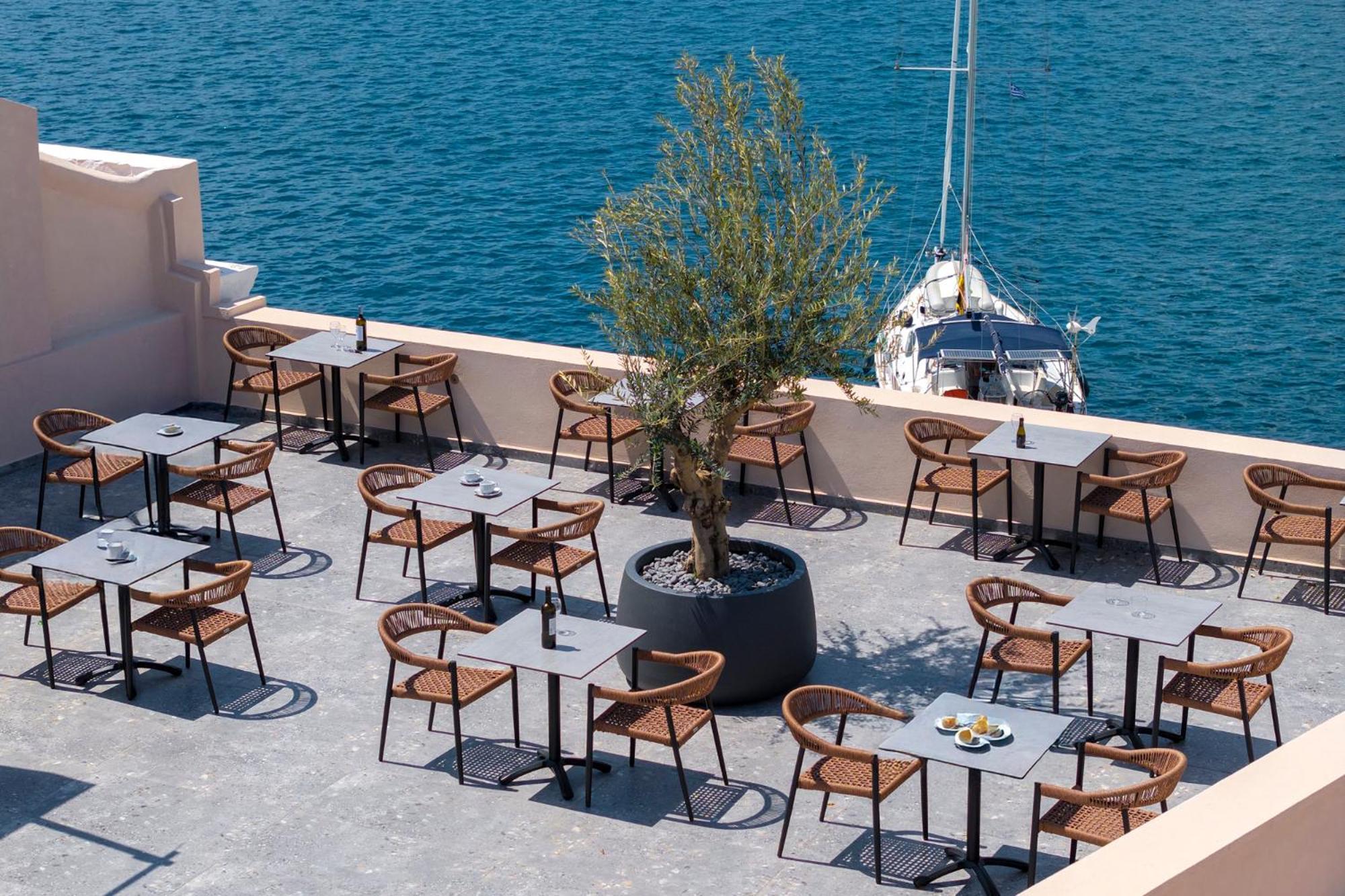 مبيت وإفطار إرموبولّي Eclectic Syros المظهر الخارجي الصورة