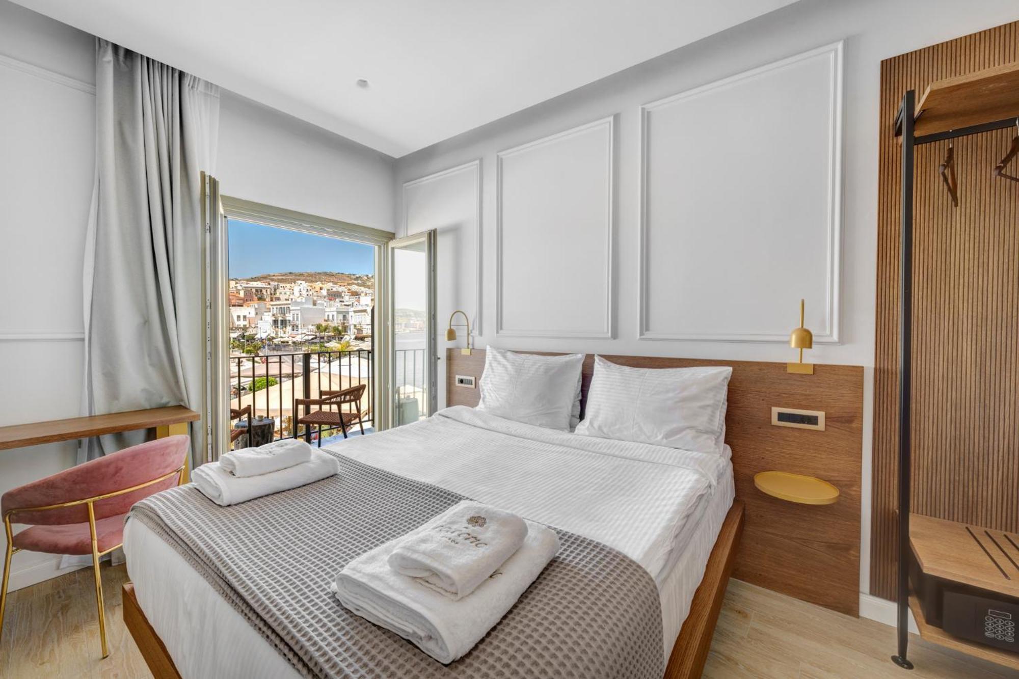 مبيت وإفطار إرموبولّي Eclectic Syros المظهر الخارجي الصورة